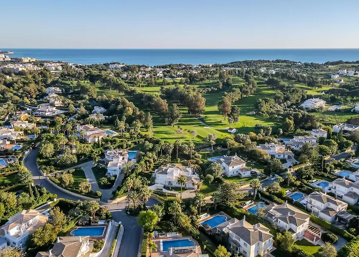 Alcore Luxury Golf At Alto Golf Vila