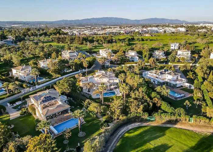 Alcore Luxury Golf At Alto Golf Vila